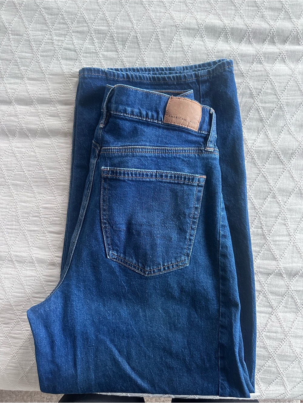American Eagle Outfitters Dreamy Drape Barrel Jeans